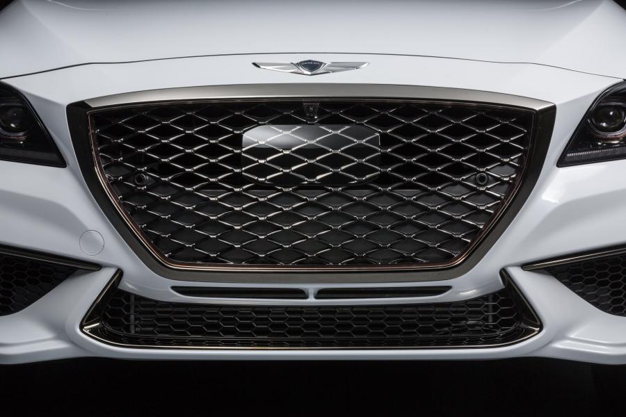 Детали экстерьера Genesis G80 Sport 2017 года  (NA) (фото 89 из 94)